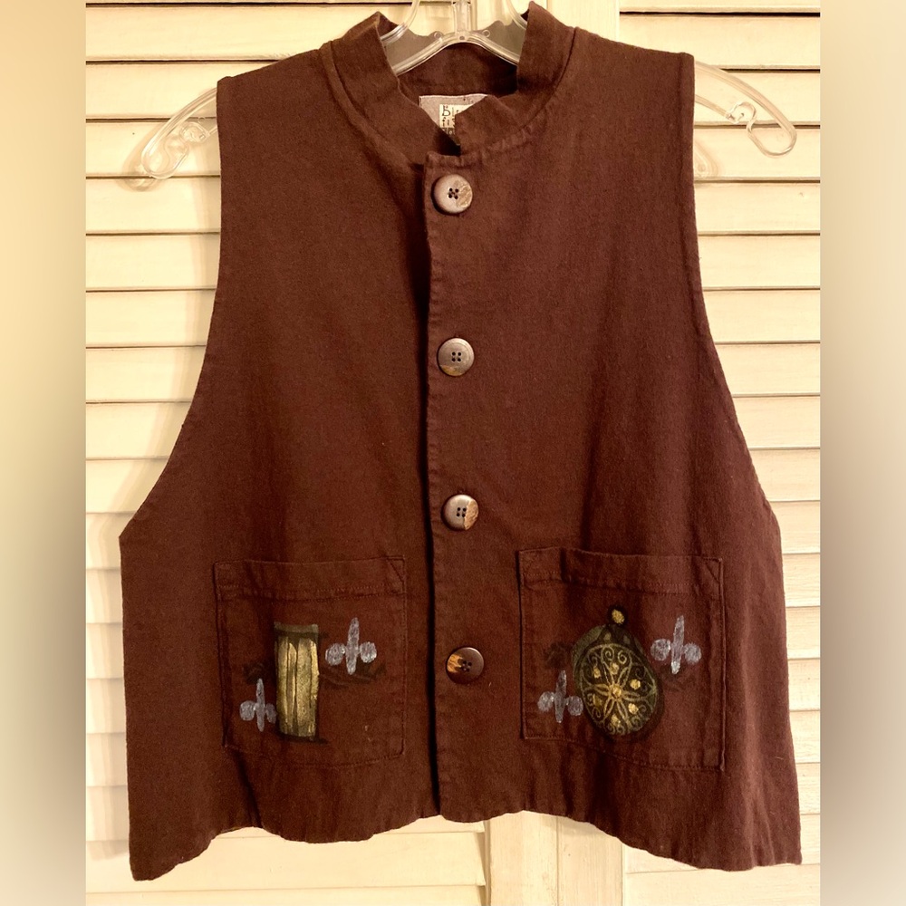 Blue Fish 1999 Brown Vest w Mandarin Collar & Beautiful Art